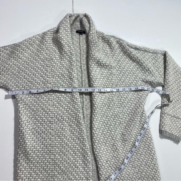 Novica Gray & White Alpaca Wool Blend Woman’s Open Front Soft Sweater Size S/M - Picture 11 of 12